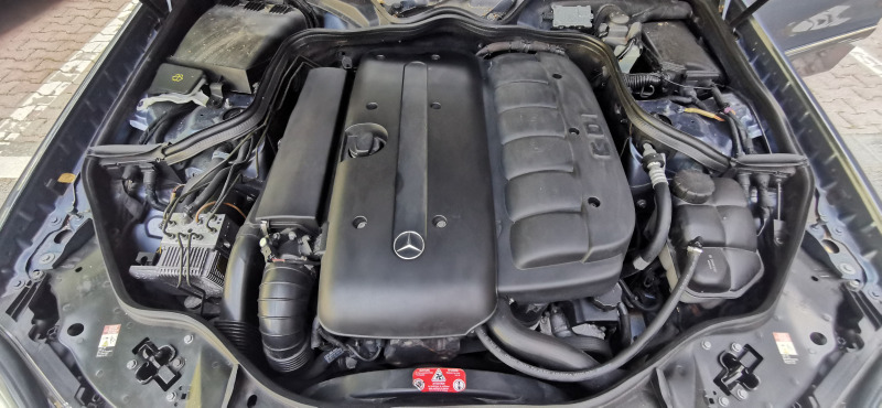 Mercedes-Benz E 320, снимка 11 - Автомобили и джипове - 46321941