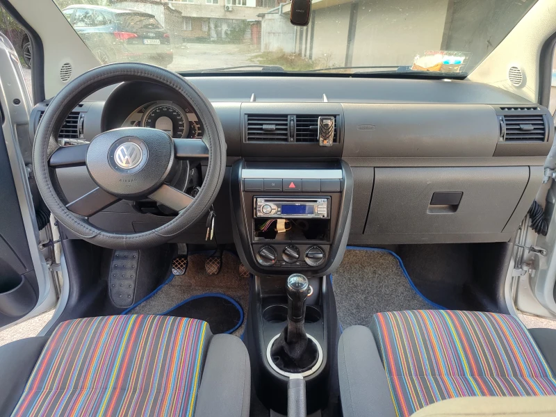 VW Fox 1.2 I, снимка 9 - Автомобили и джипове - 47357942