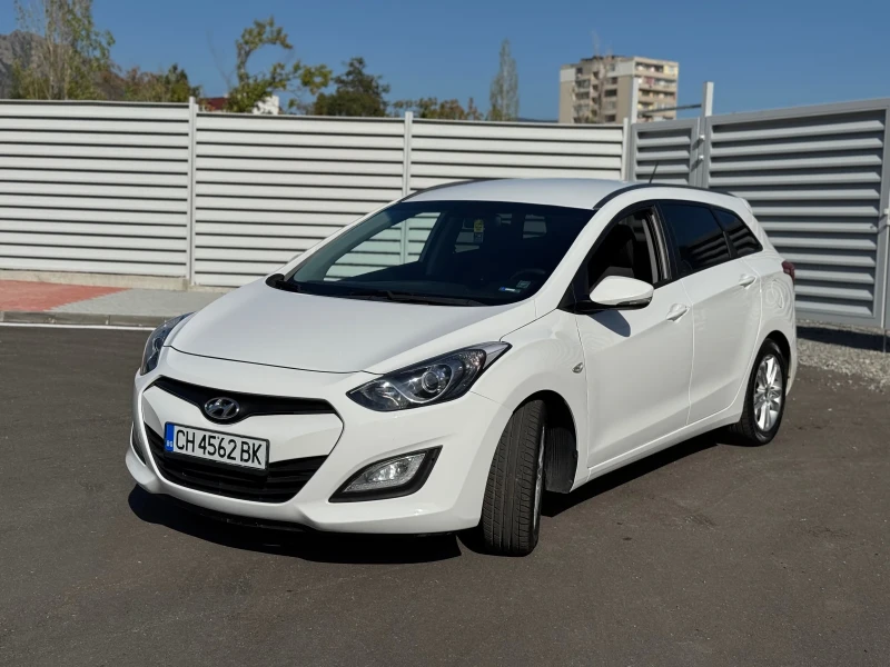 Hyundai I30 1.6 CRDI, снимка 1 - Автомобили и джипове - 47387936