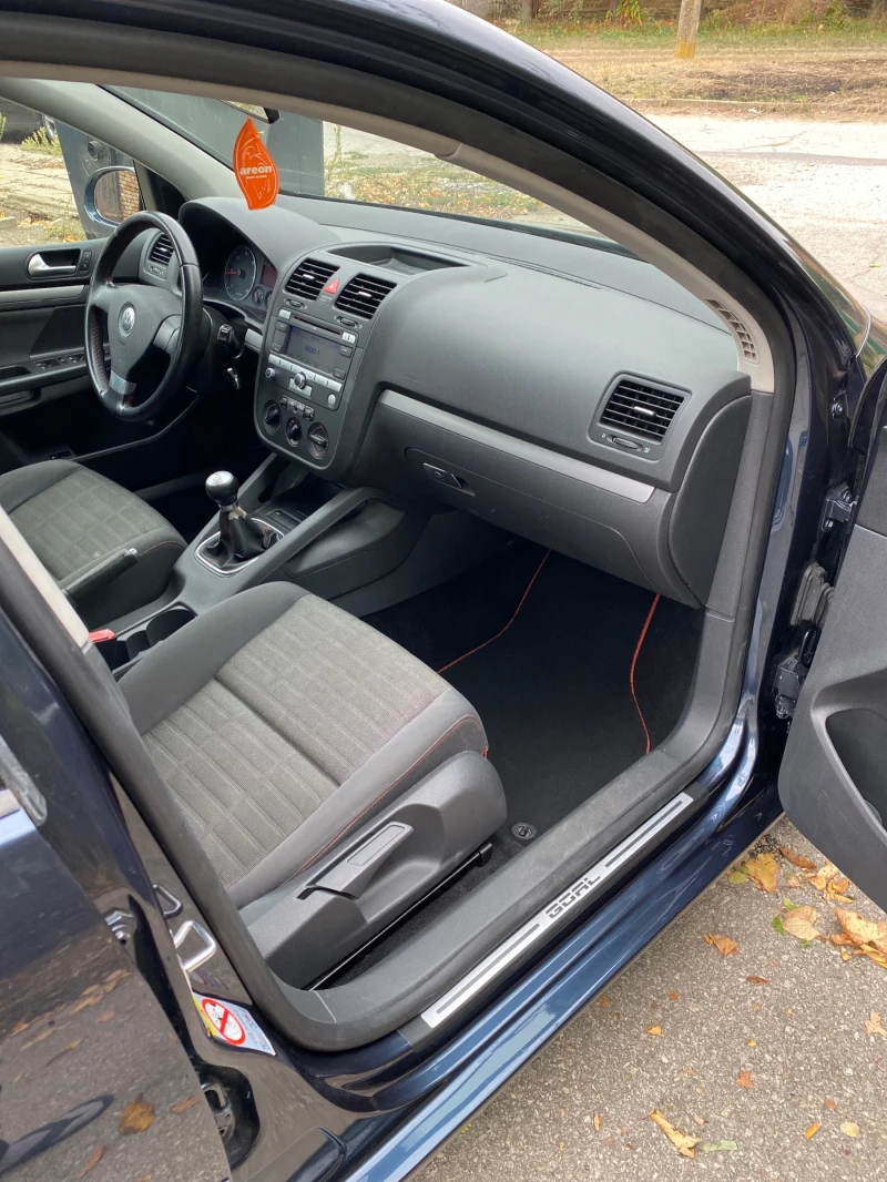 VW Golf 1.9TDI, снимка 8 - Автомобили и джипове - 47412470