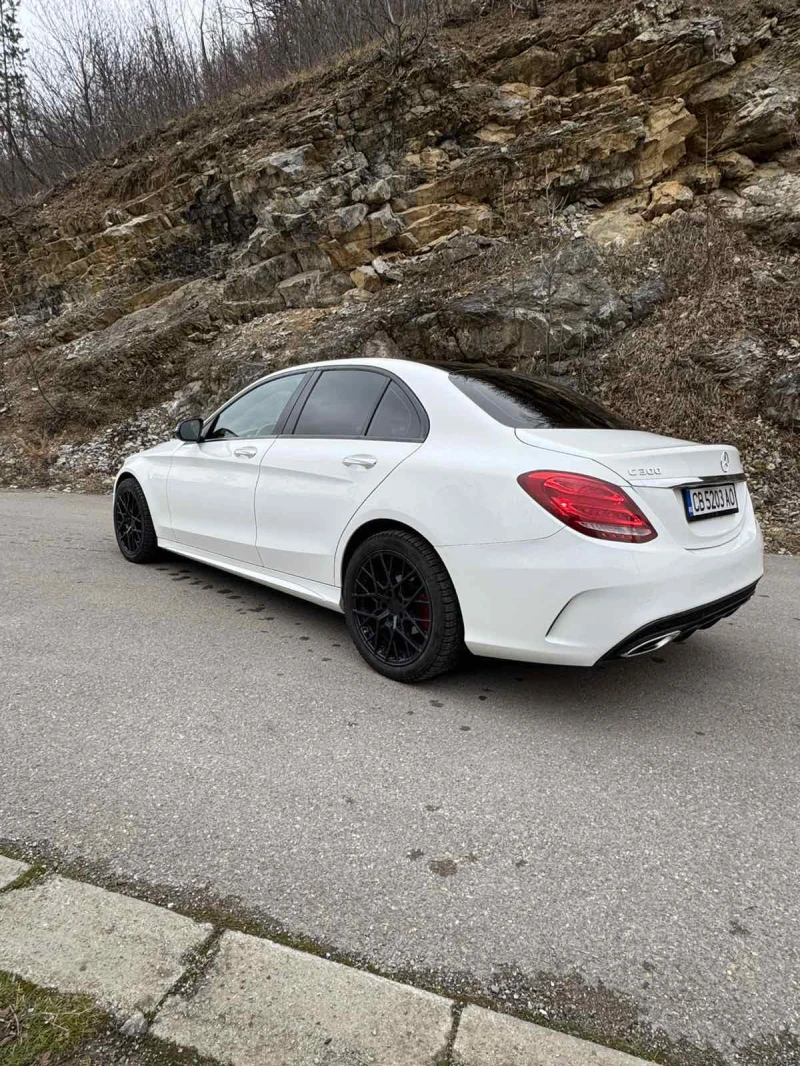 Mercedes-Benz C 300 AMG 2.0L Turbo 9G TRONIC, снимка 6 - Автомобили и джипове - 49202306