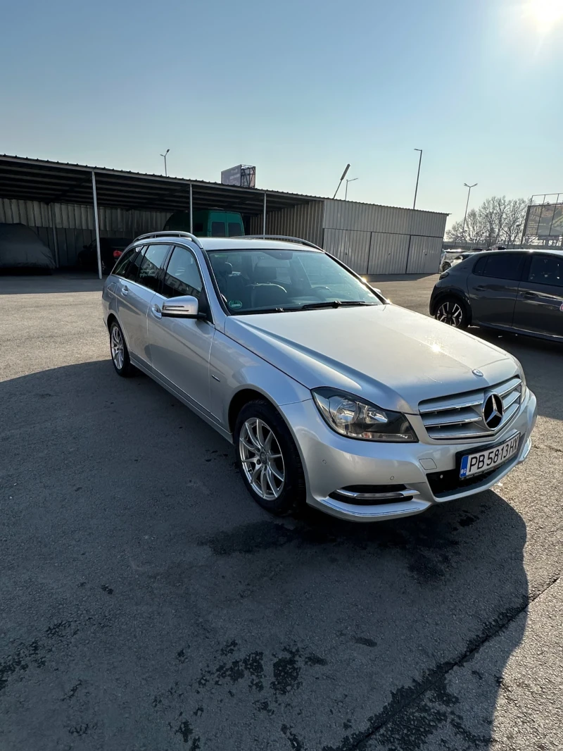 Mercedes-Benz C 180 1.8 бензин, снимка 3 - Автомобили и джипове - 49611950