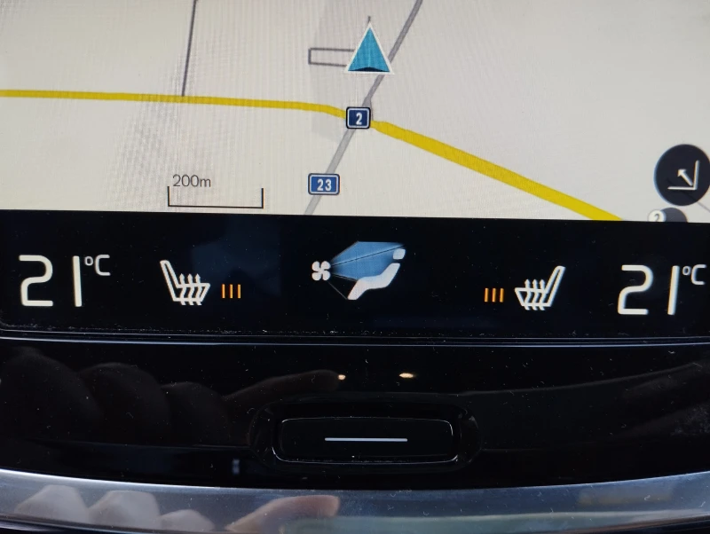 Volvo V60 2.0D R-Line, снимка 11 - Автомобили и джипове - 50379156