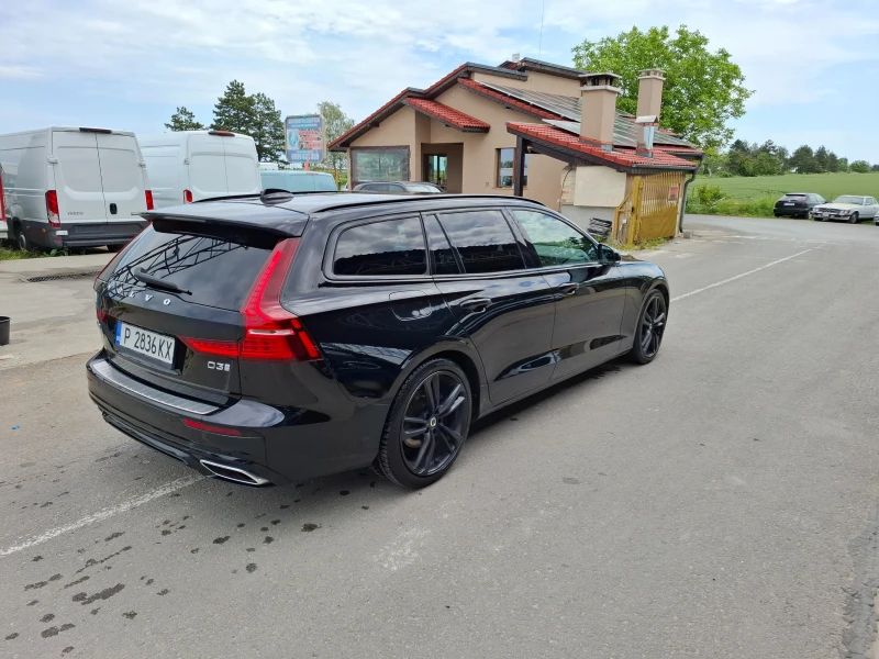 Volvo V60 2.0D R-Line, снимка 5 - Автомобили и джипове - 50379156