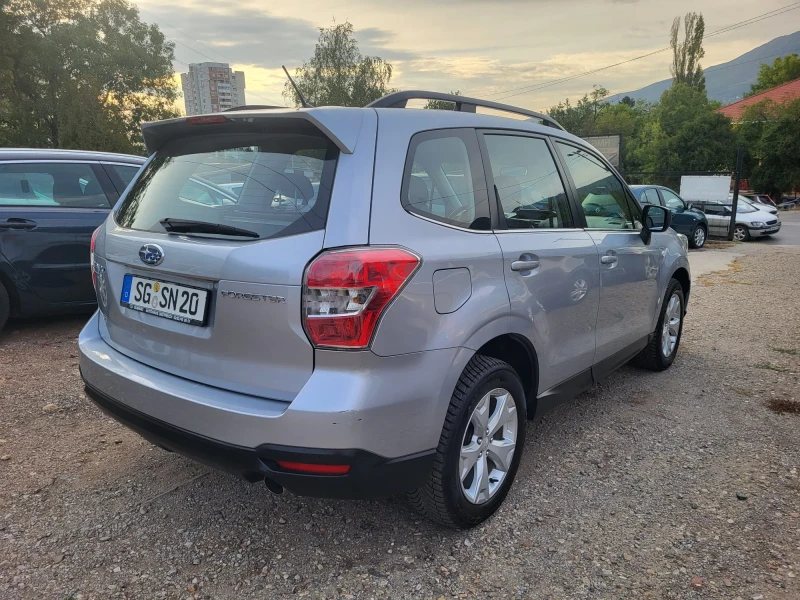 Subaru Forester 2.0  , снимка 6 - Автомобили и джипове - 52210153