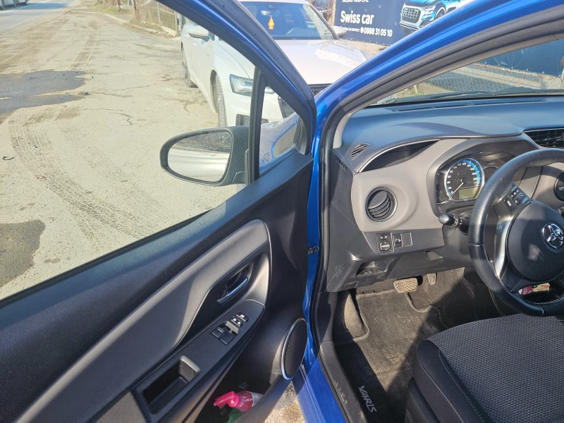 Toyota Yaris 1.5 hybrid, снимка 9 - Автомобили и джипове - 53167635