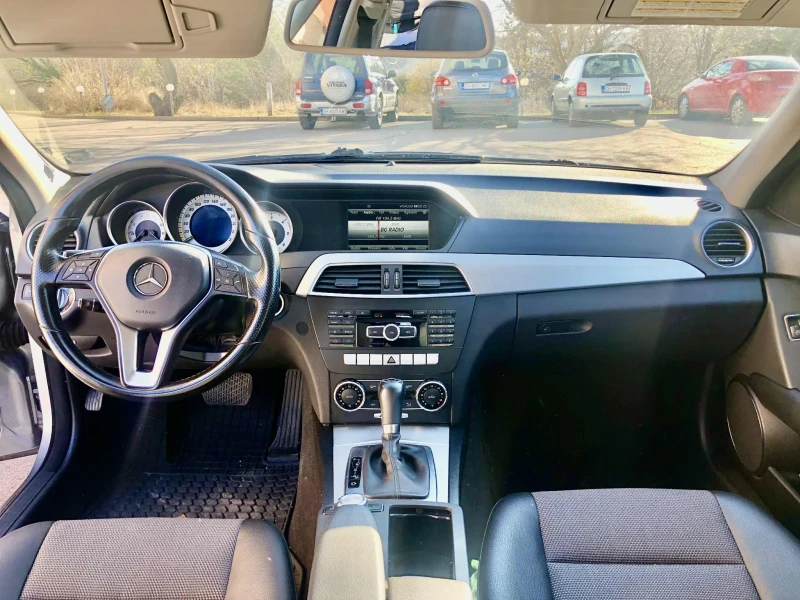 Mercedes-Benz C 300 Facelift AMG paket 4matic, снимка 6 - Автомобили и джипове - 53570680
