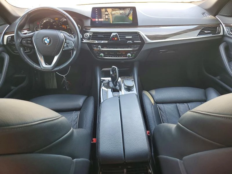 BMW 540 B58| HUD| 360| AMBIENT| , снимка 8 - Автомобили и джипове - 54885273