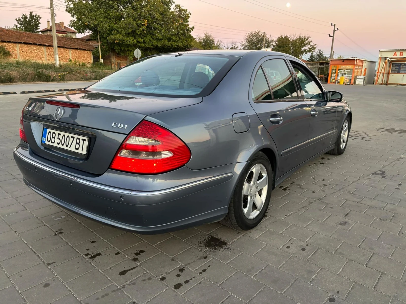 Mercedes-Benz E 320 3.2 cdi avantgarde - изображение 6