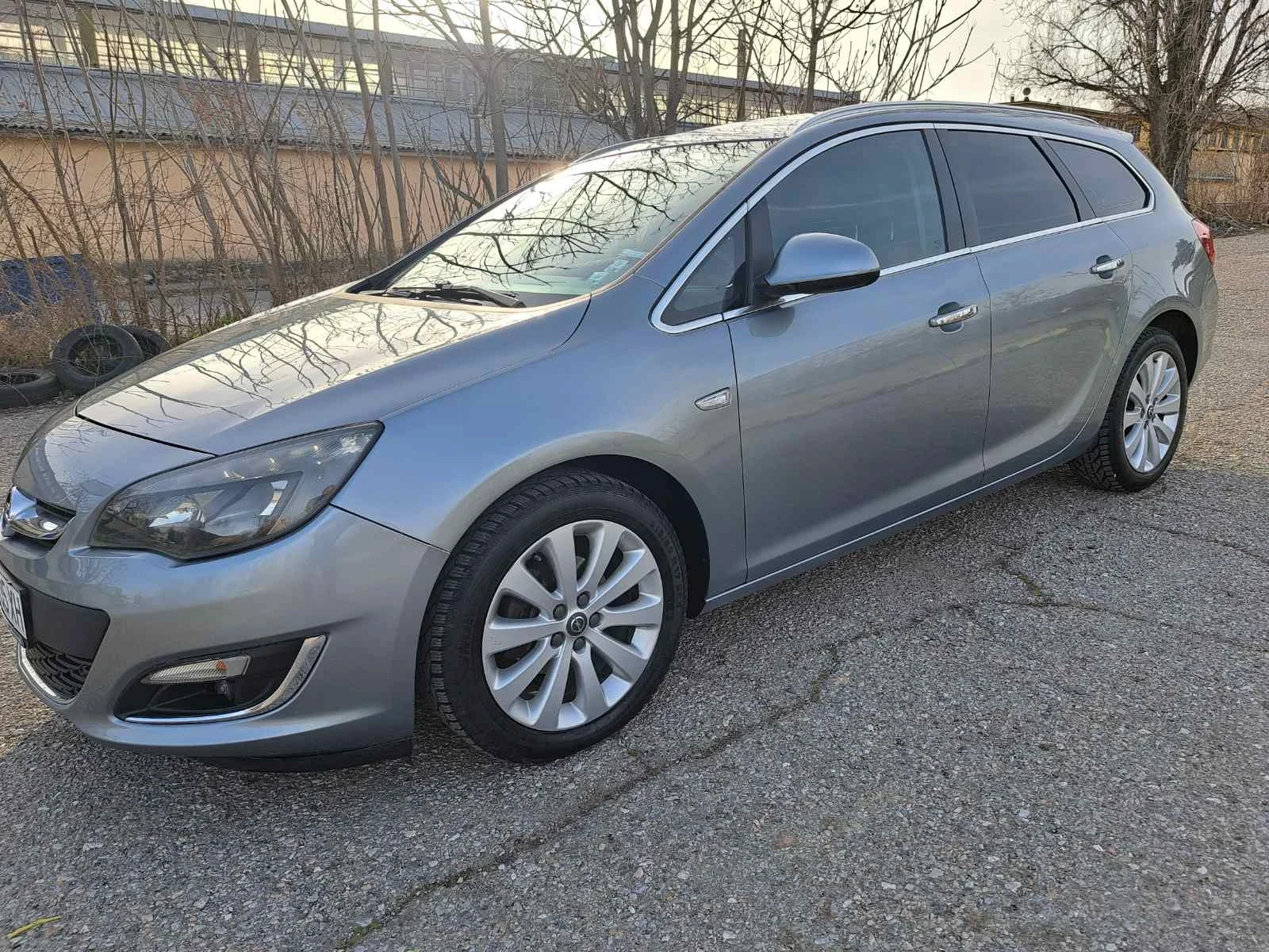 Opel Astra 1.4i - изображение 5