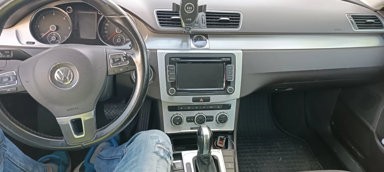 VW Passat B7 - изображение 7