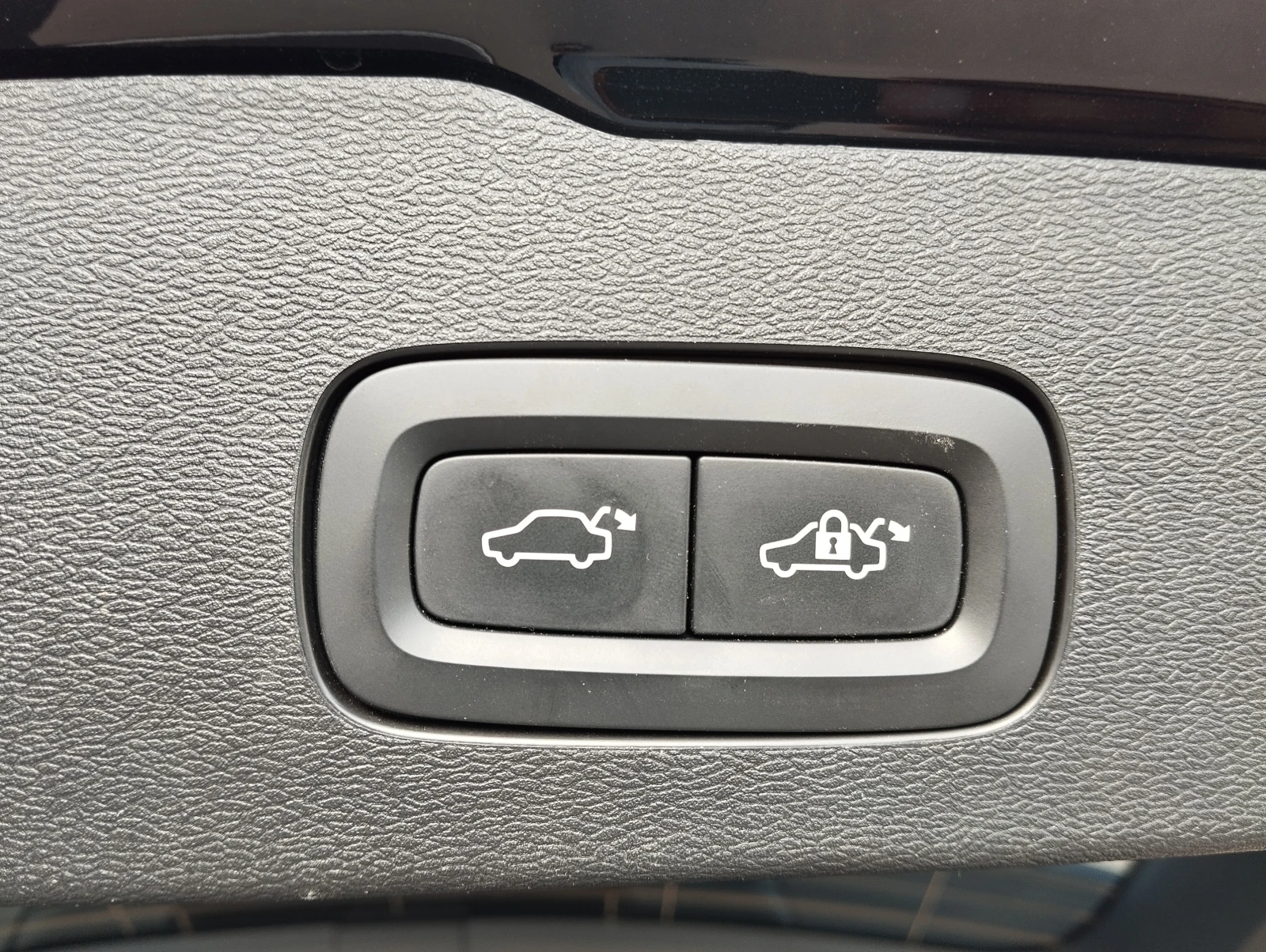 Volvo V60 2.0D R-Line | Mobile.bg — изображение 14