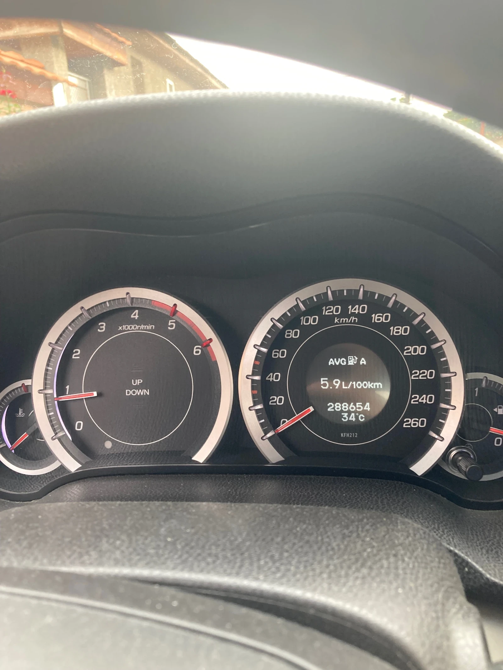 Honda Accord Executive  - изображение 9