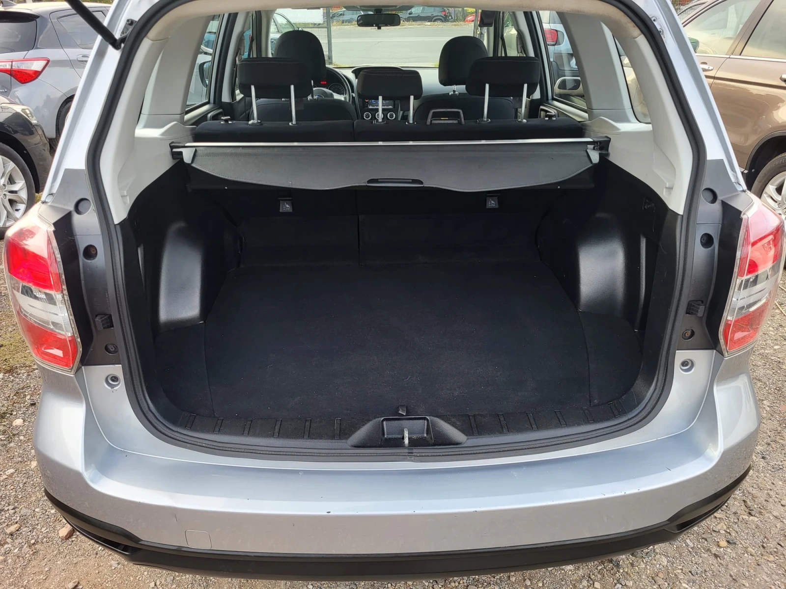 Subaru Forester 2.0   | Mobile.bg   13