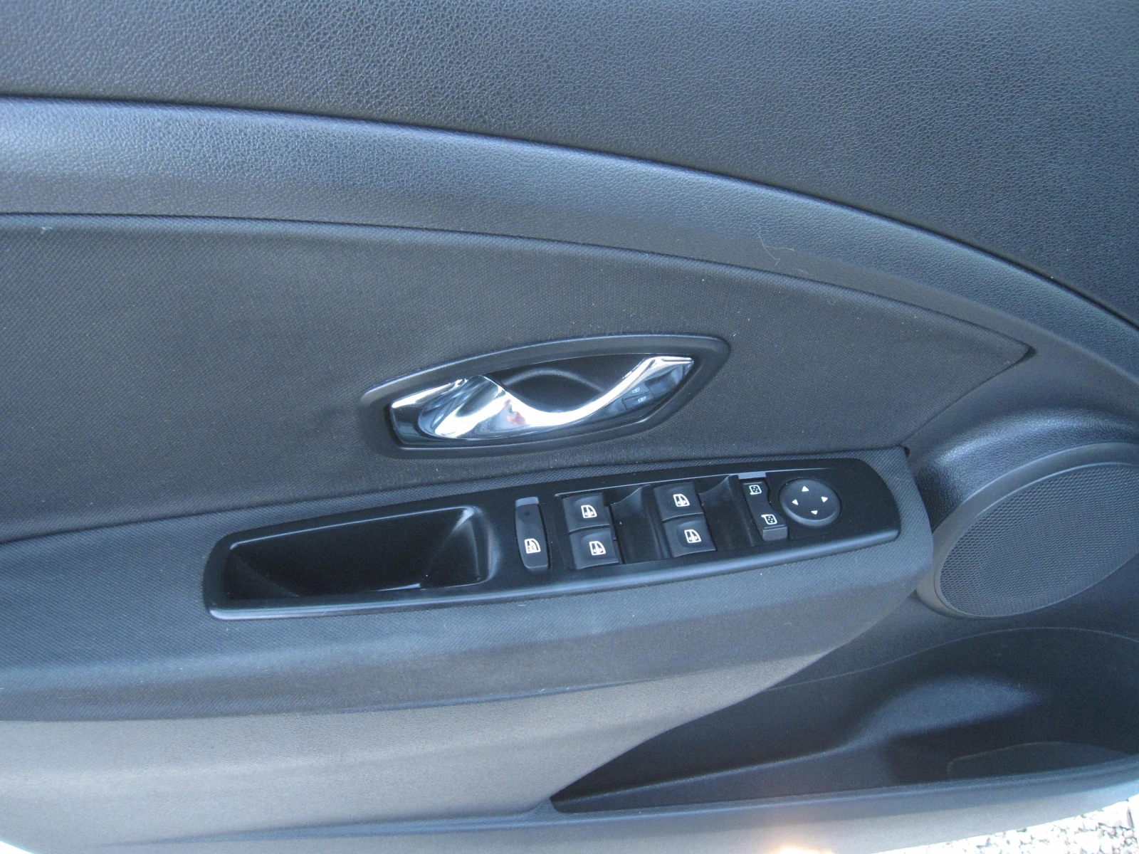 Renault Megane 1, 5-dci - изображение 9