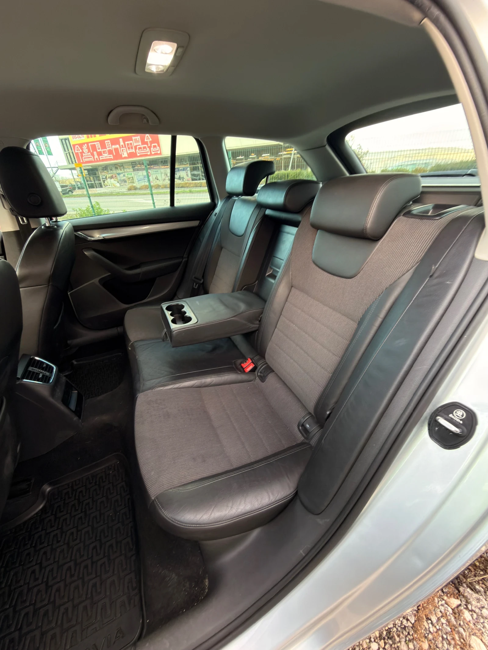 Skoda Octavia 2.0 TDI DSG - изображение 9