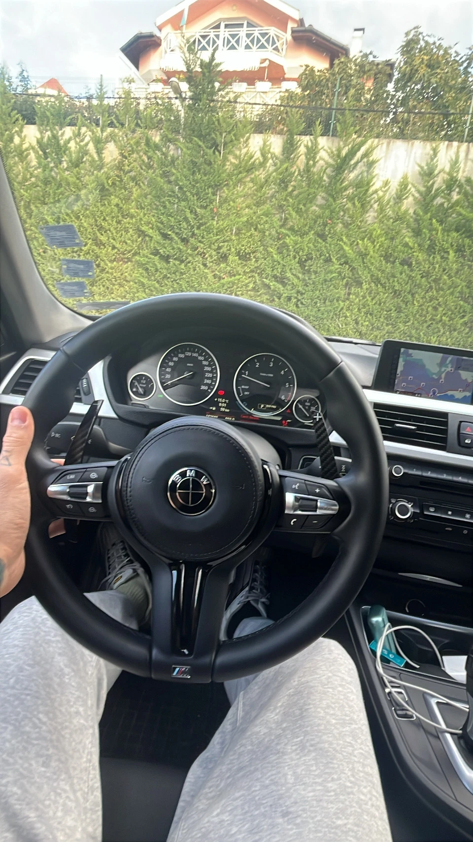 BMW 320, снимка 5 - Автомобили и джипове - 53901671