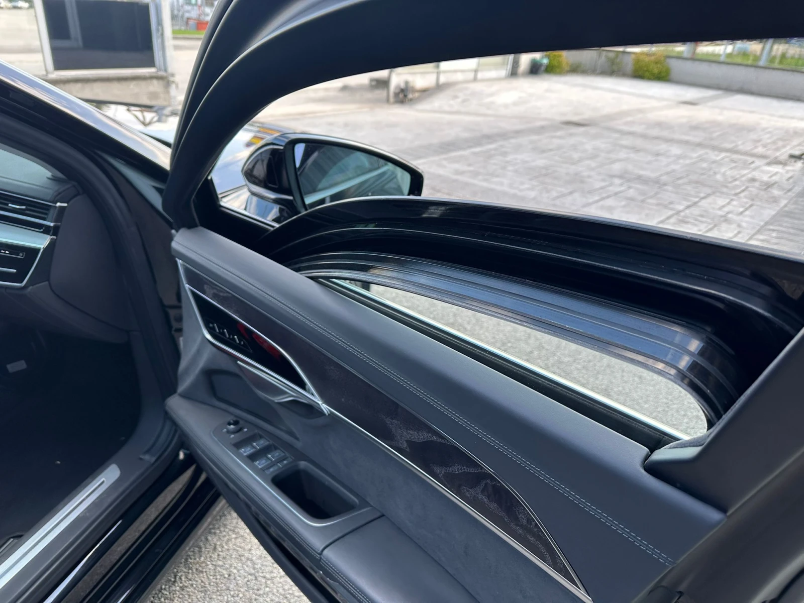 Audi A8 Блиндиран  VR9, снимка 13 - Автомобили и джипове - 54120422