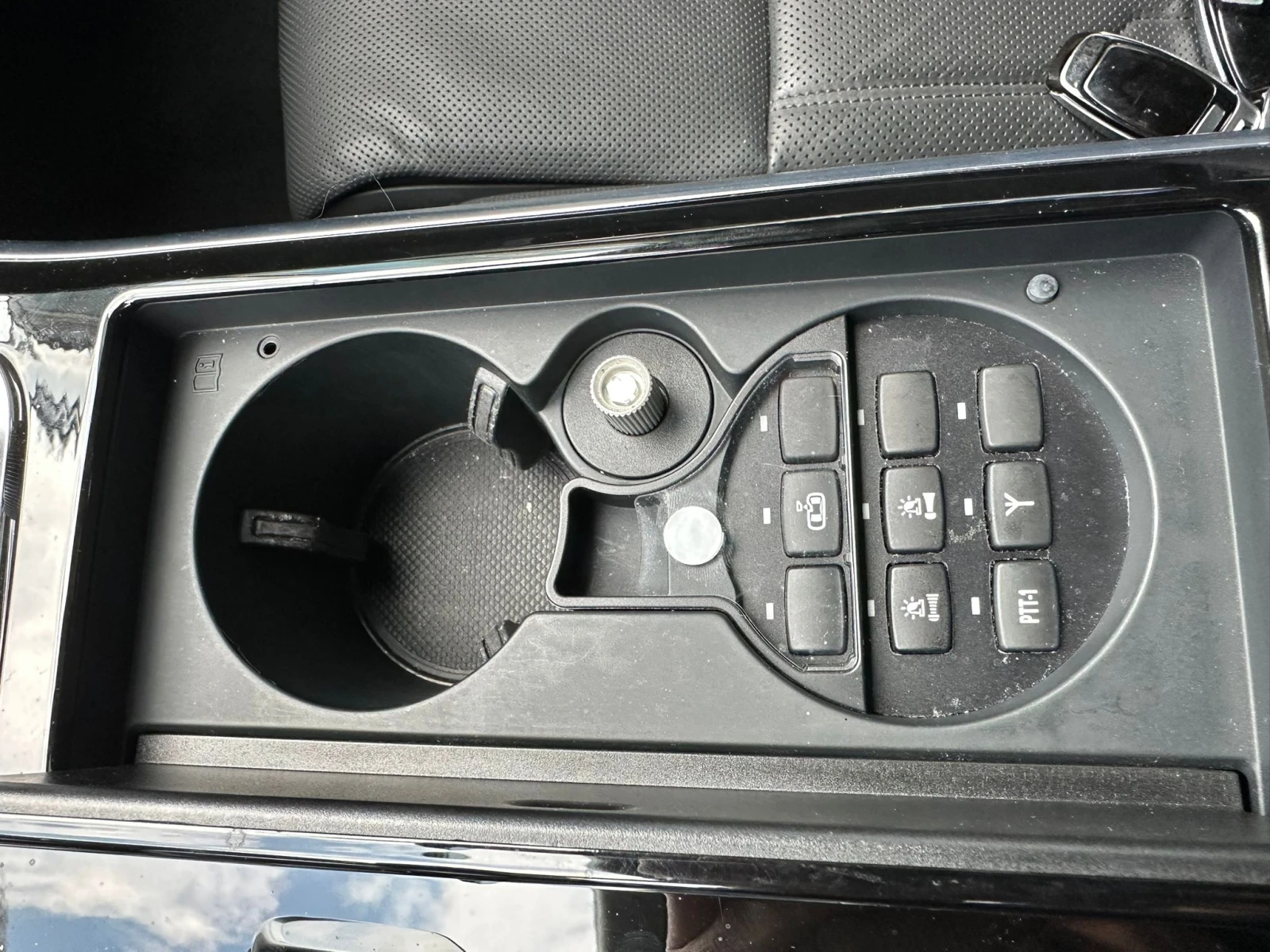 Audi A8 Блиндиран  VR9, снимка 11 - Автомобили и джипове - 54120422