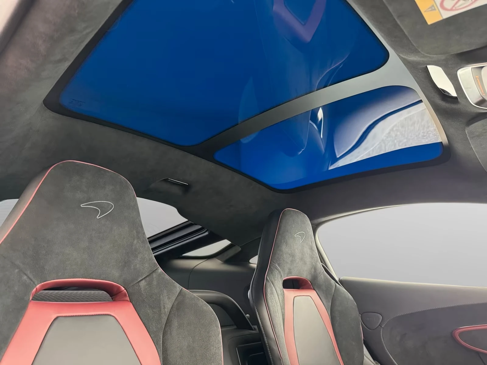 McLaren GT S KERAMIK PANORAMA B&W, снимка 9 - Автомобили и джипове - 54269690