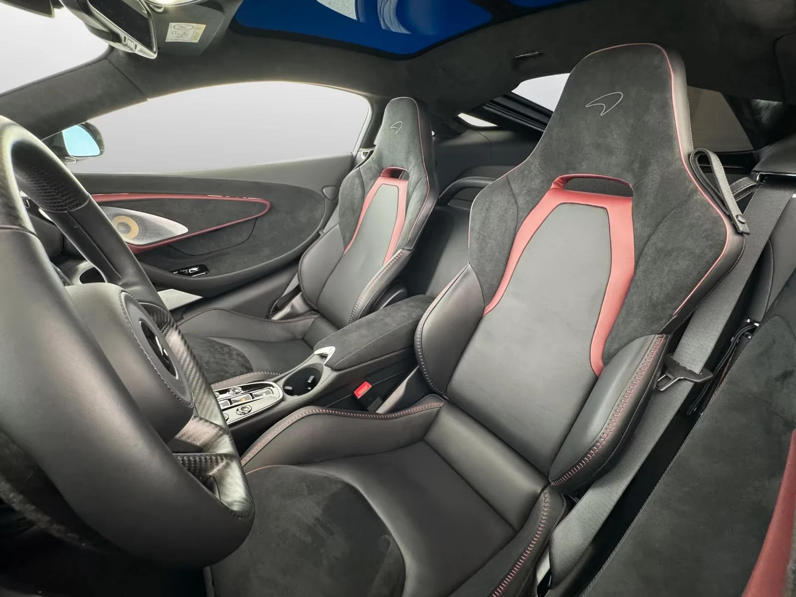 McLaren GT S KERAMIK PANORAMA B&W, снимка 14 - Автомобили и джипове - 54269690