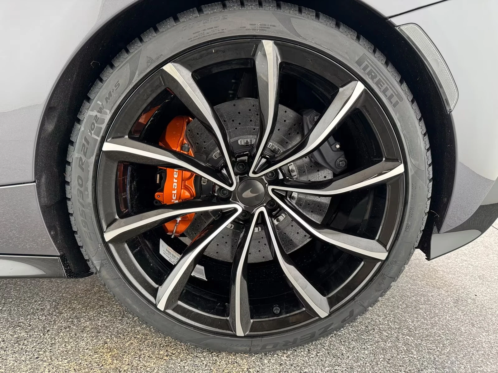 McLaren GT S KERAMIK PANORAMA B&W, снимка 8 - Автомобили и джипове - 54269690