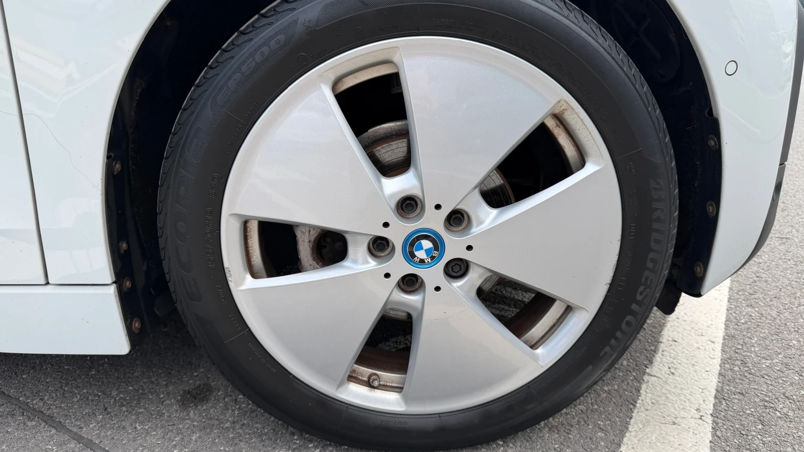BMW i3 120 Ah, термопомпа, 42 kWh, автоматично паркиране, снимка 14 - Автомобили и джипове - 54902334