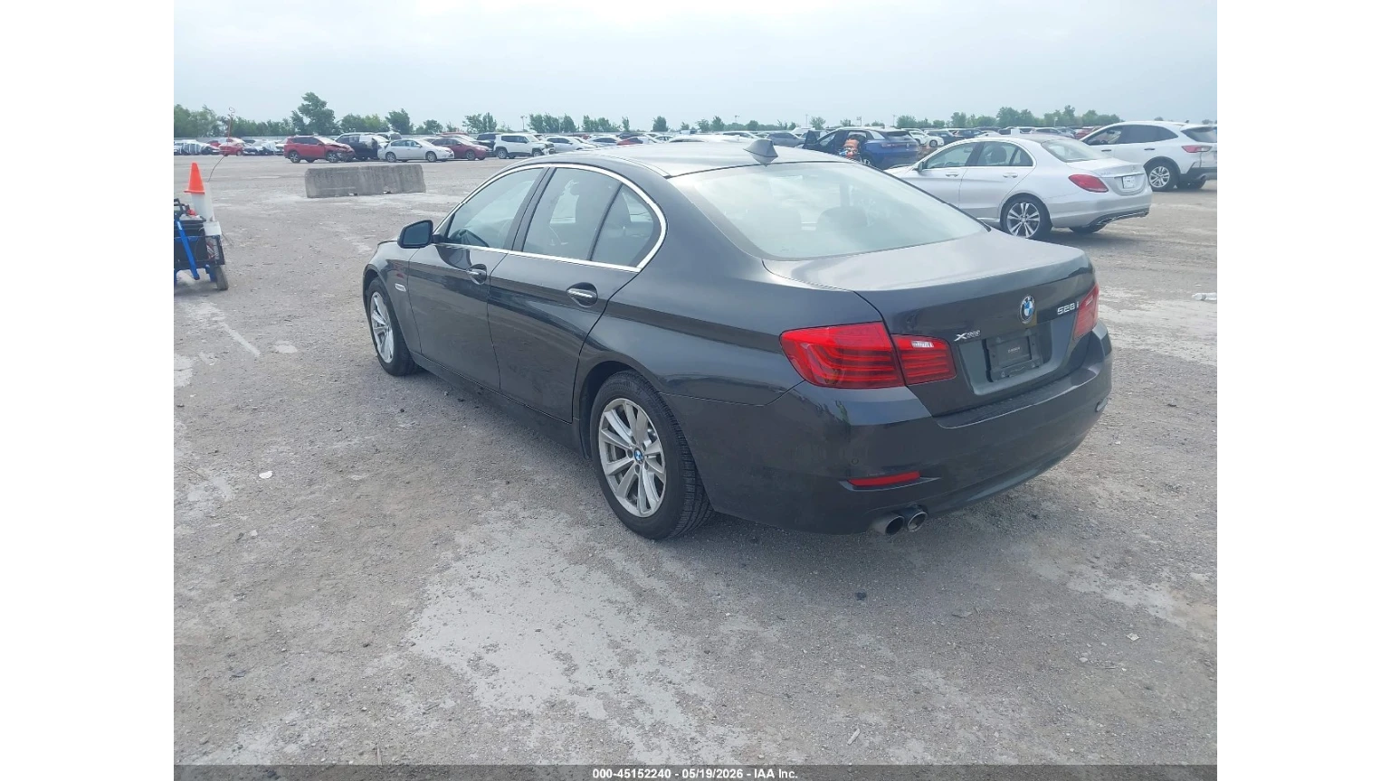 BMW 528 ВИДЕО НА АВТОМОБИЛА, снимка 3 - Автомобили и джипове - 55269465