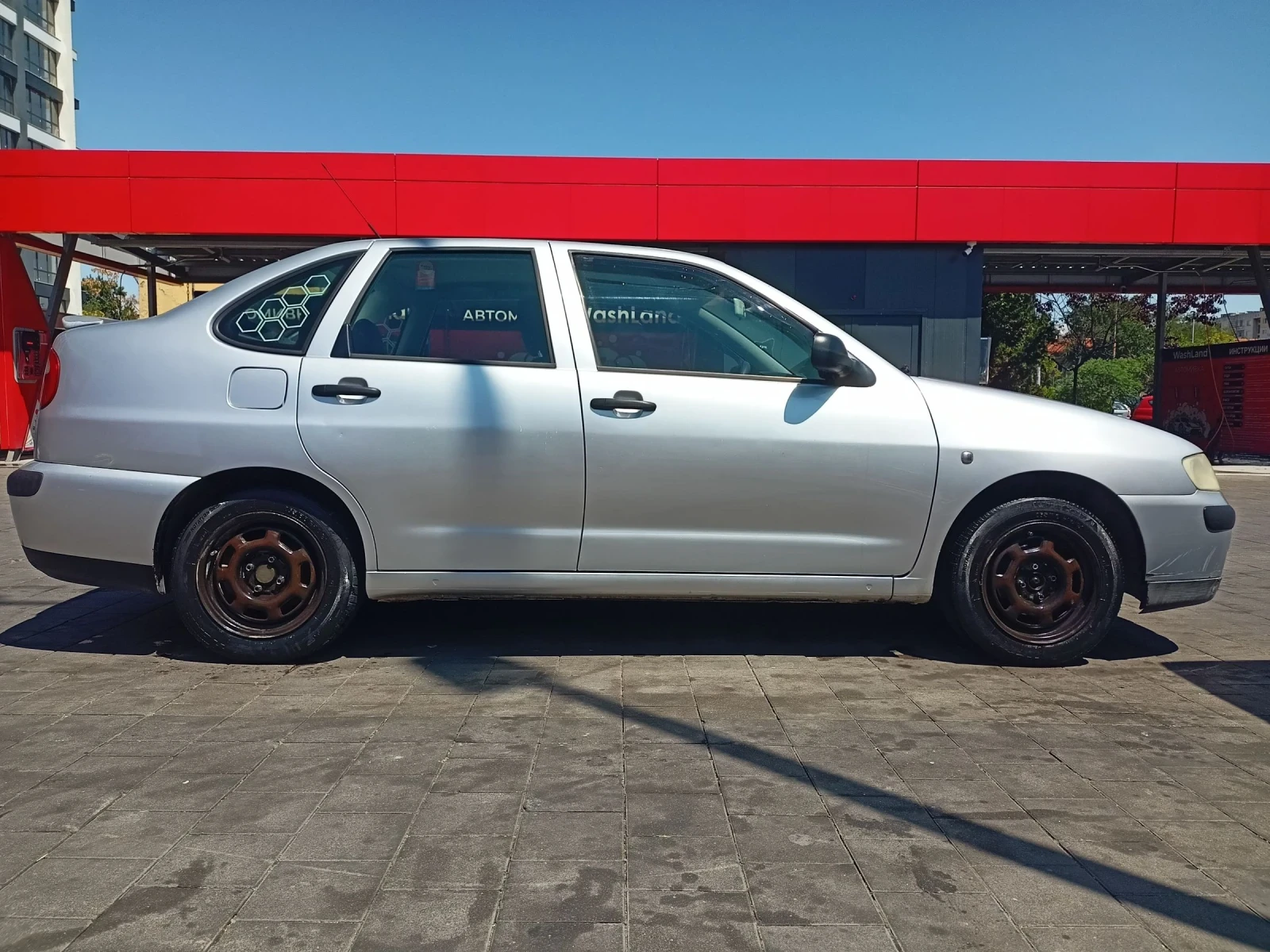 Seat Cordoba На Метан, снимка 7 - Автомобили и джипове - 55392222