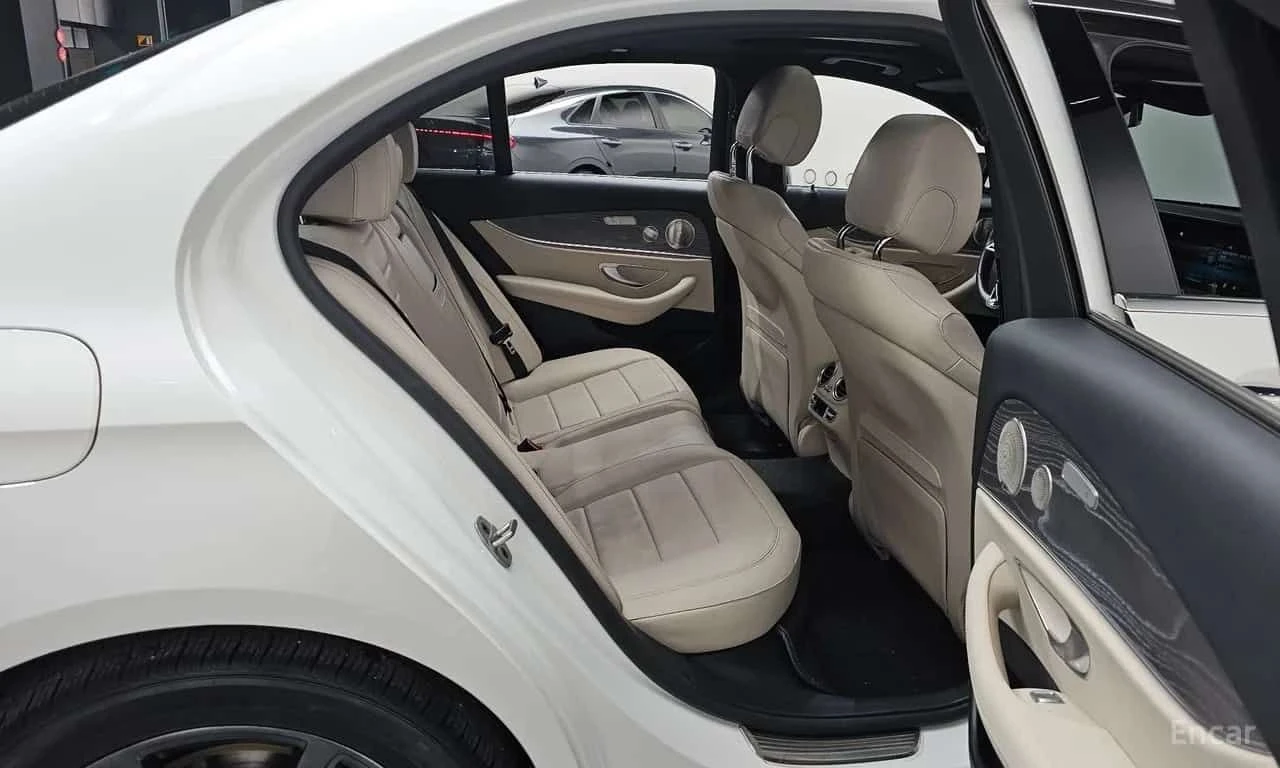 Mercedes-Benz E 350 Avantgarde | АВТОКРЕДИТ БЕЗ ПЪРВОНАЧАЛНА ВНОСКА | , снимка 12 - Автомобили и джипове - 55612077