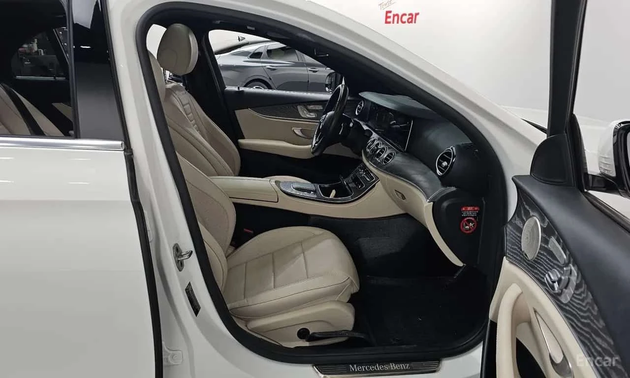 Mercedes-Benz E 350 Avantgarde | АВТОКРЕДИТ БЕЗ ПЪРВОНАЧАЛНА ВНОСКА | , снимка 11 - Автомобили и джипове - 55612077