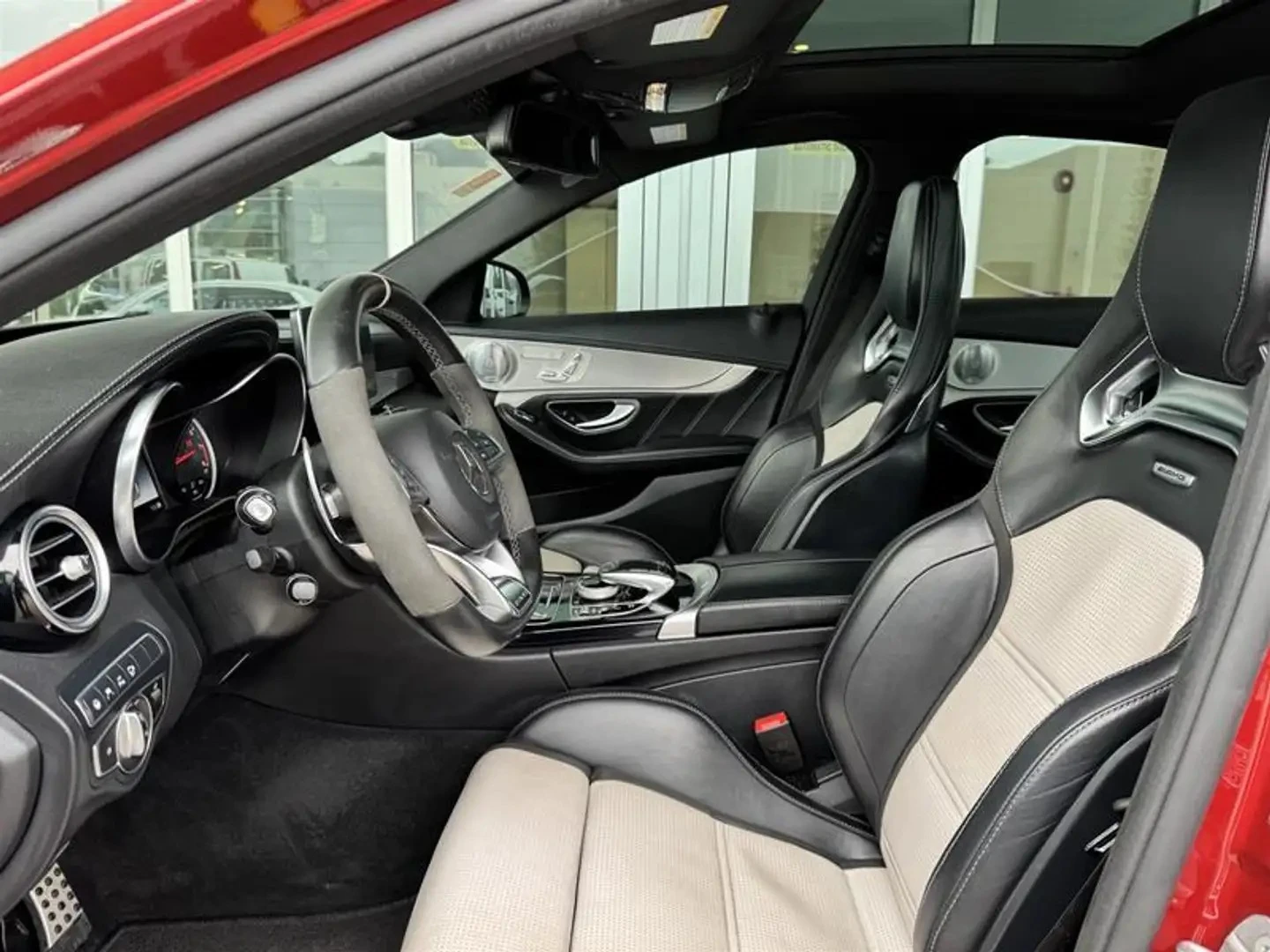 Mercedes-Benz C 63 AMG S PREMIUM PKG ЦЕНА ДО БЪЛГАРИЯ АВТОКРЕДИТ, снимка 10 - Автомобили и джипове - 55878992