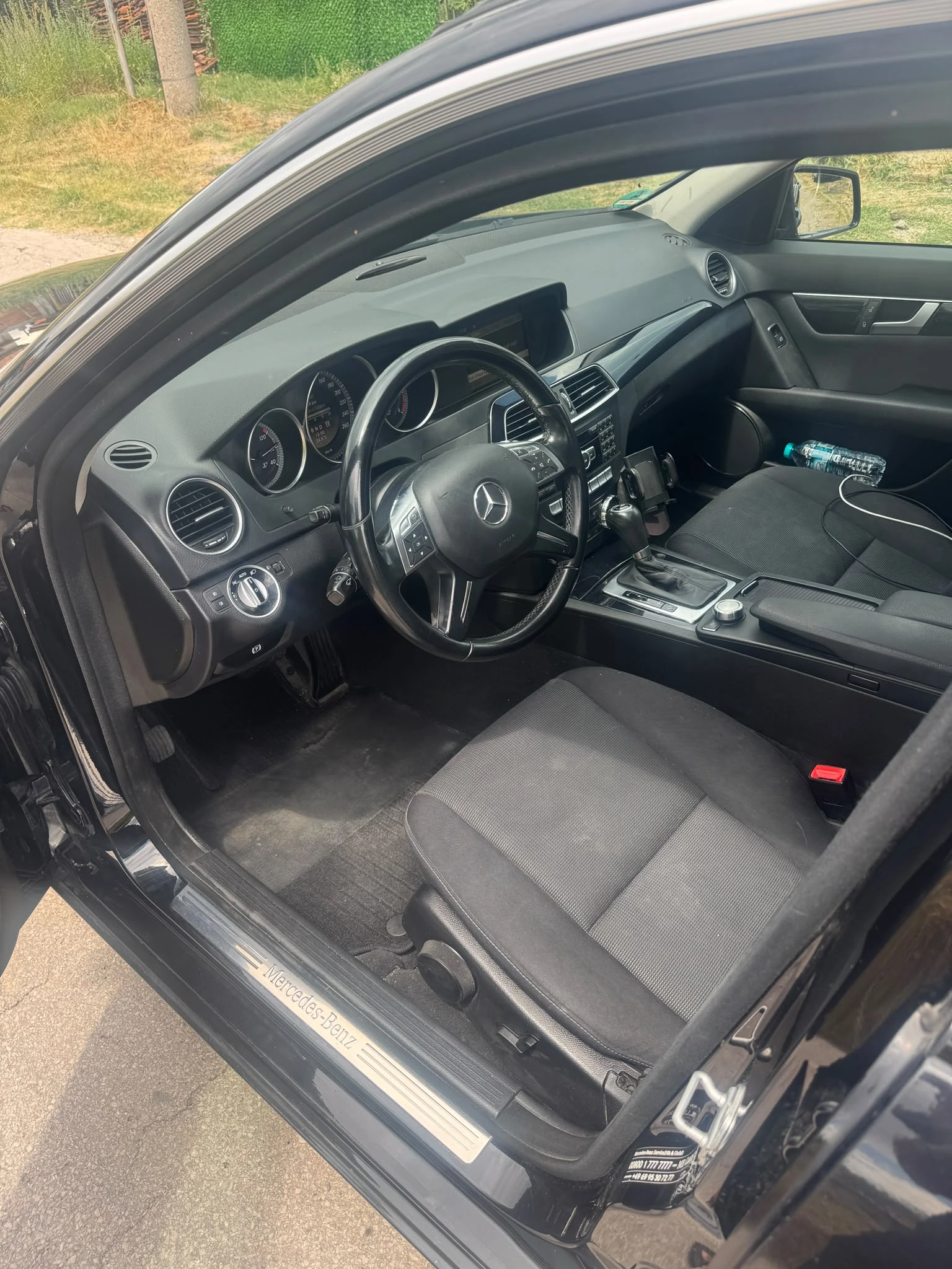 Mercedes-Benz C 220 d Aut., снимка 6 - Автомобили и джипове - 56712260