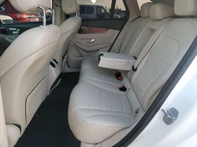 Mercedes-Benz GLC 300 PANO/NAVI/KEYLESS/LANE ASSIST/ПОДГРЕВ, снимка 13