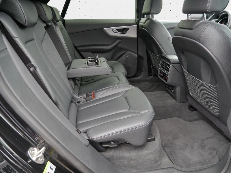 Audi Q8 45 TDI/QUATTRO/BLACK OPTIC/LIFT/360/HEAD UP/MATRIX, снимка 16 - Автомобили и джипове - 52157122