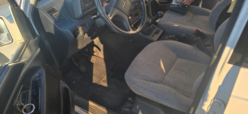 Suzuki Vitara 1.6i, снимка 8 - Автомобили и джипове - 52730981