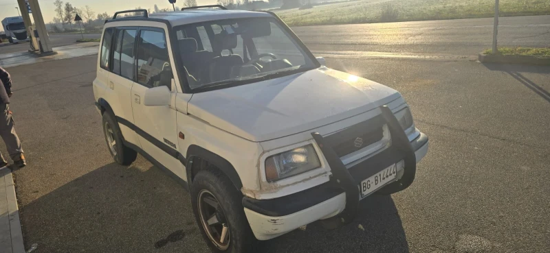 Suzuki Vitara 1.6i, снимка 3 - Автомобили и джипове - 52730981
