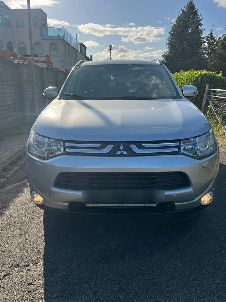 Mitsubishi Outlander 2, 2* 150* NAVI* PDC* CAM* XENON* КОЖА* 7 МЕСТА - изображение 2
