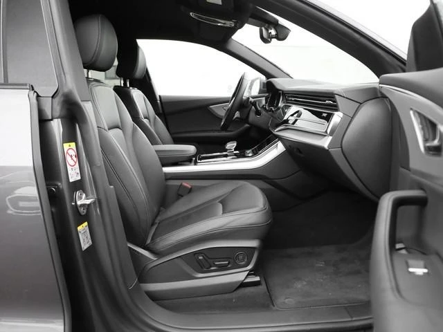 Audi Q8 45 TDI/FACELIFT/QUATTRO/LIFT/HEAD UP/360/MATRIX/, снимка 11 - Автомобили и джипове - 53322785