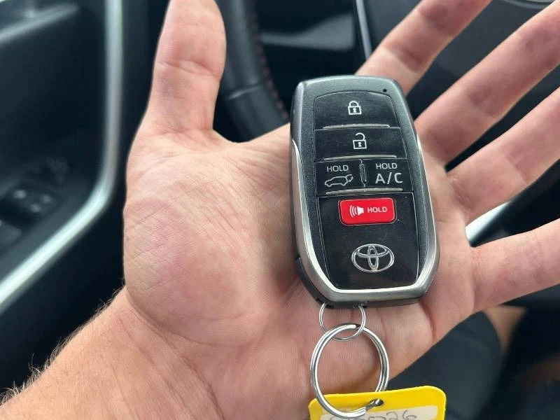 Toyota Rav4 * Prime * XSE * ПРЕДСТАВИТЕЛСТВО * ДИСТРОНИК, снимка 15 - Автомобили и джипове - 55749140
