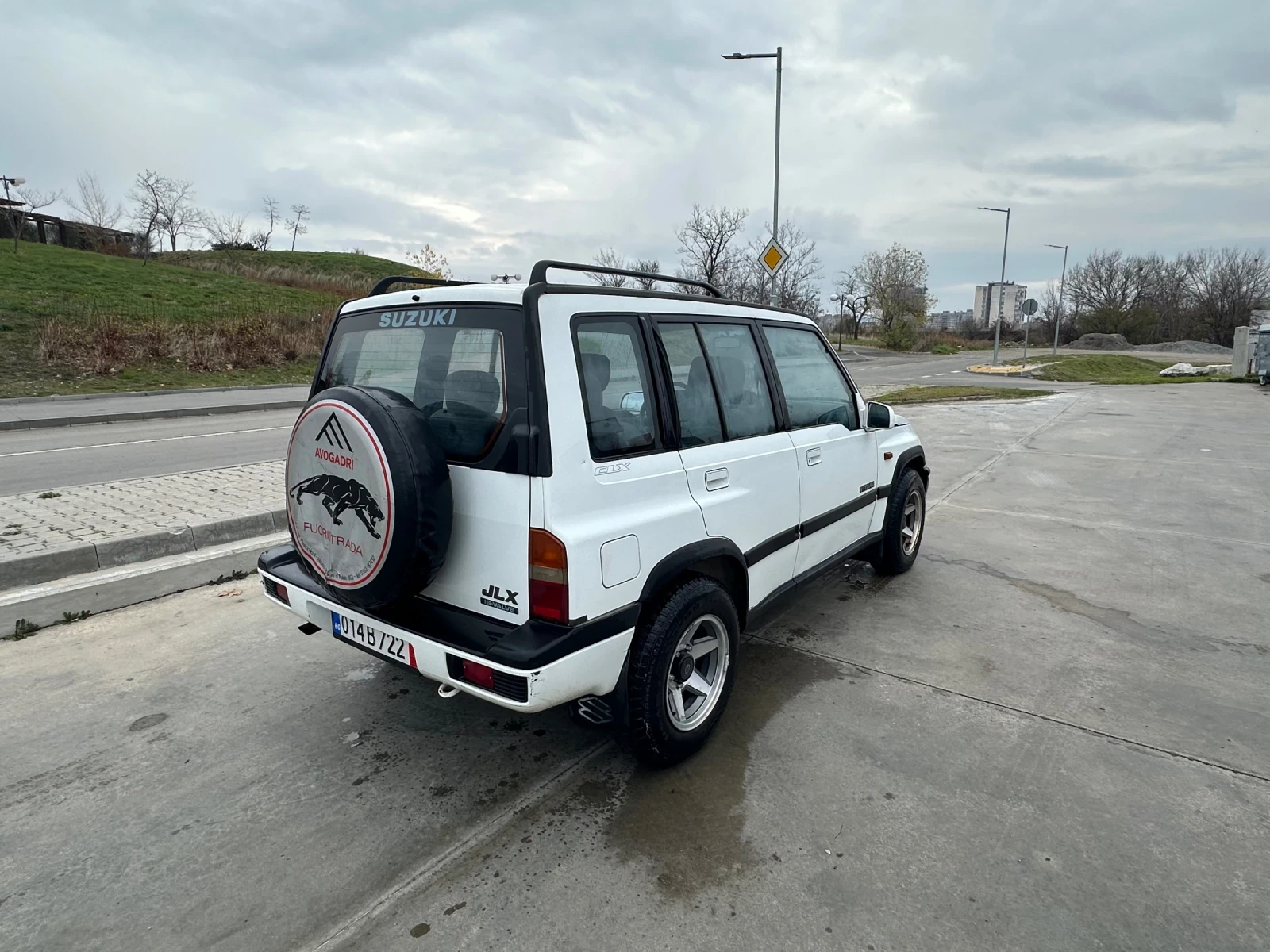 Suzuki Vitara 1.6i 16v 4x4 - изображение 5