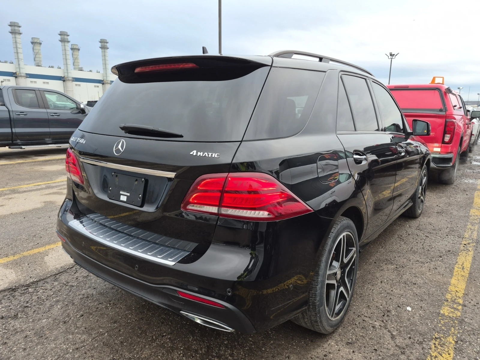 Mercedes-Benz GLE 350 AMG * BLUETEC * PANO * СЕРВИЗНА ИСТОРИЯ * , снимка 3 - Автомобили и джипове - 53959514