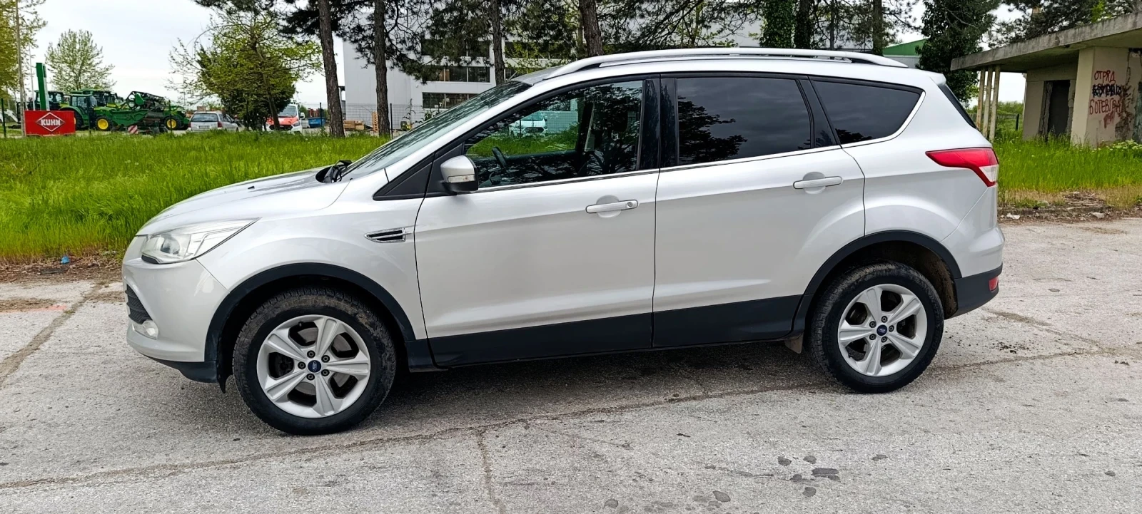 Ford Kuga 2.0 TDCI  4X4, снимка 3 - Автомобили и джипове - 54389254