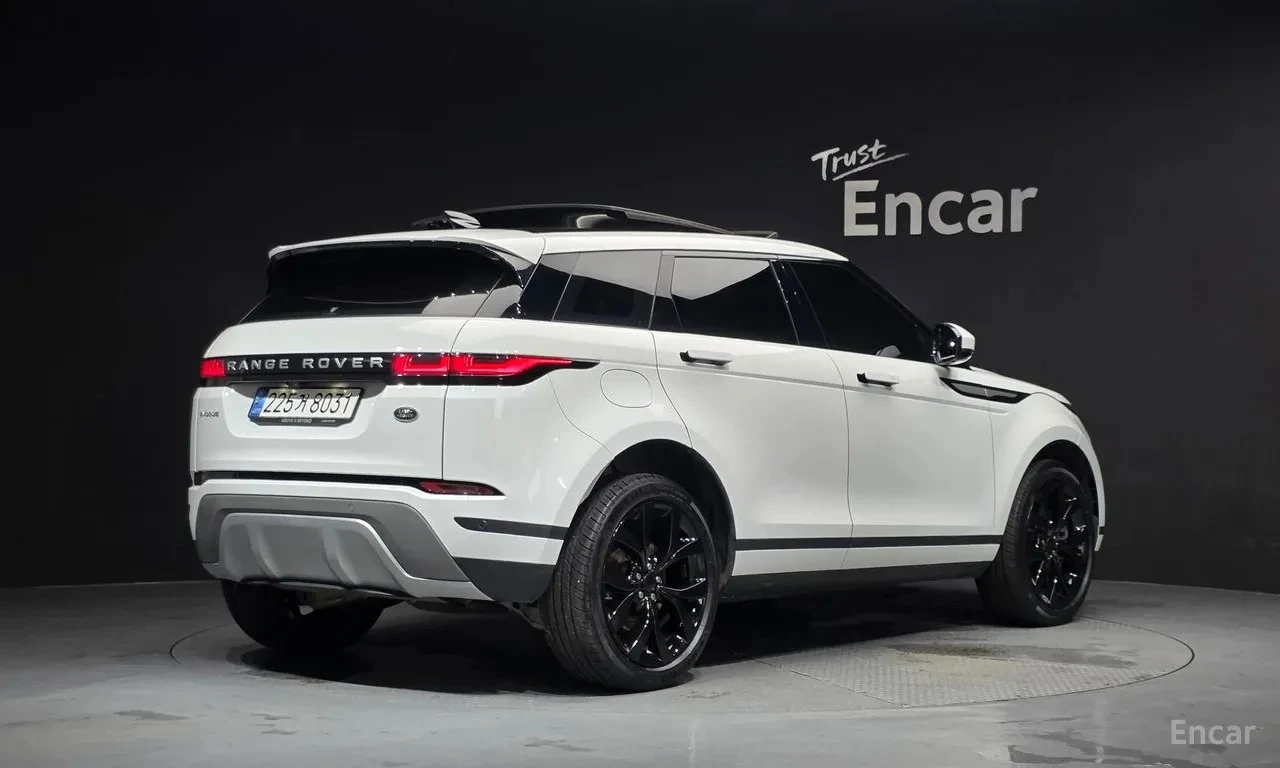 Land Rover Range Rover Evoque P250 SE | Адаптивен круиз | Панорама | Memory, снимка 2 - Автомобили и джипове - 55663778