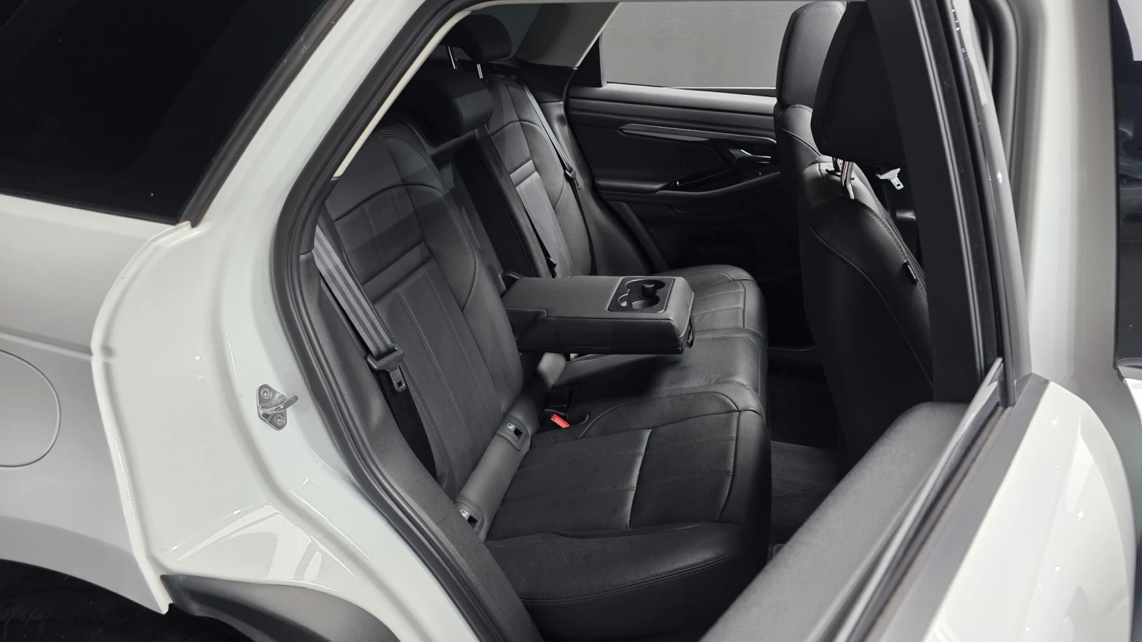 Land Rover Range Rover Evoque P250 SE | Адаптивен круиз | Панорама | Memory, снимка 11 - Автомобили и джипове - 55663778