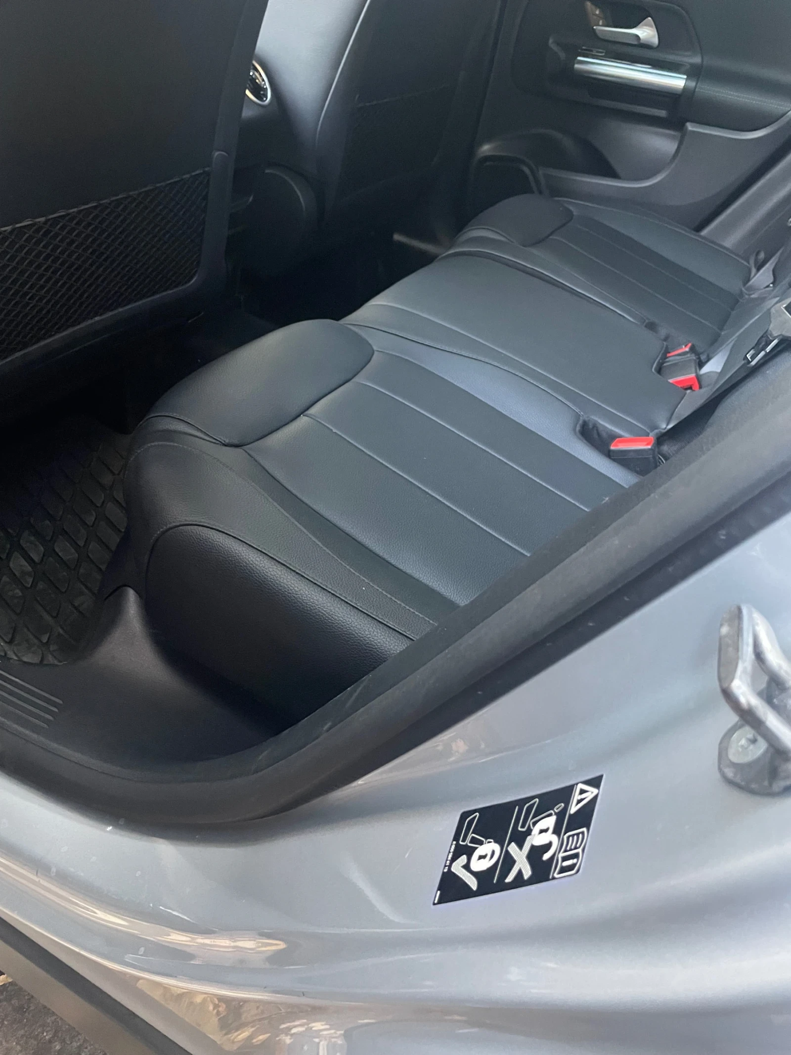 Mercedes-Benz GLA 250 4Matic, снимка 7 - Автомобили и джипове - 56527788