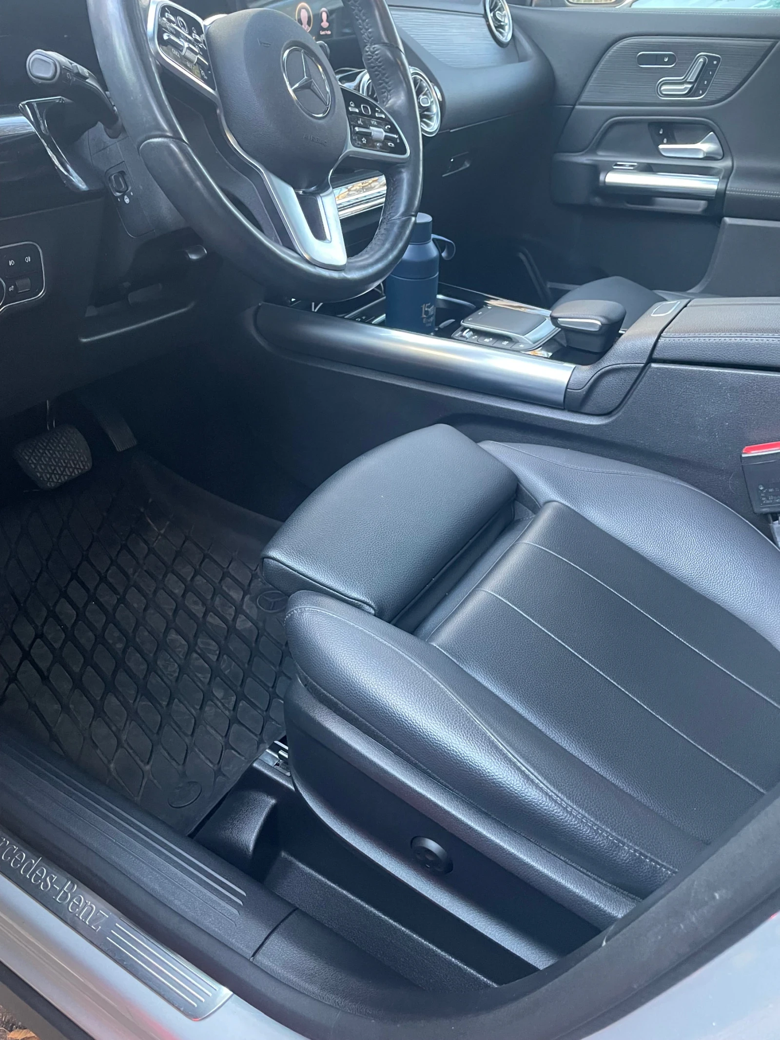 Mercedes-Benz GLA 250 4Matic, снимка 8 - Автомобили и джипове - 56527788