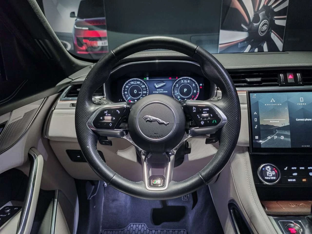 Jaguar F-PACE R-Dynamic SE | Sunroof | Navigation | Bluetooth |  | Mobile.bg � ����������� 12