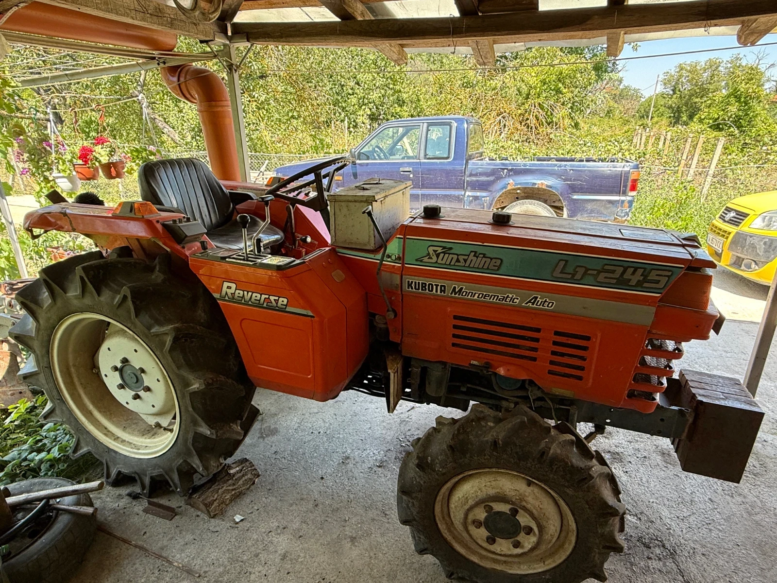 Трактор Kubota L1-245, снимка 2 - Селскостопанска техника - 55737814