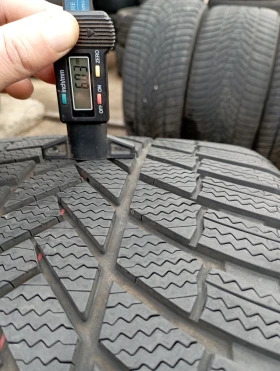 Гуми Зимни 275/35R21, снимка 3